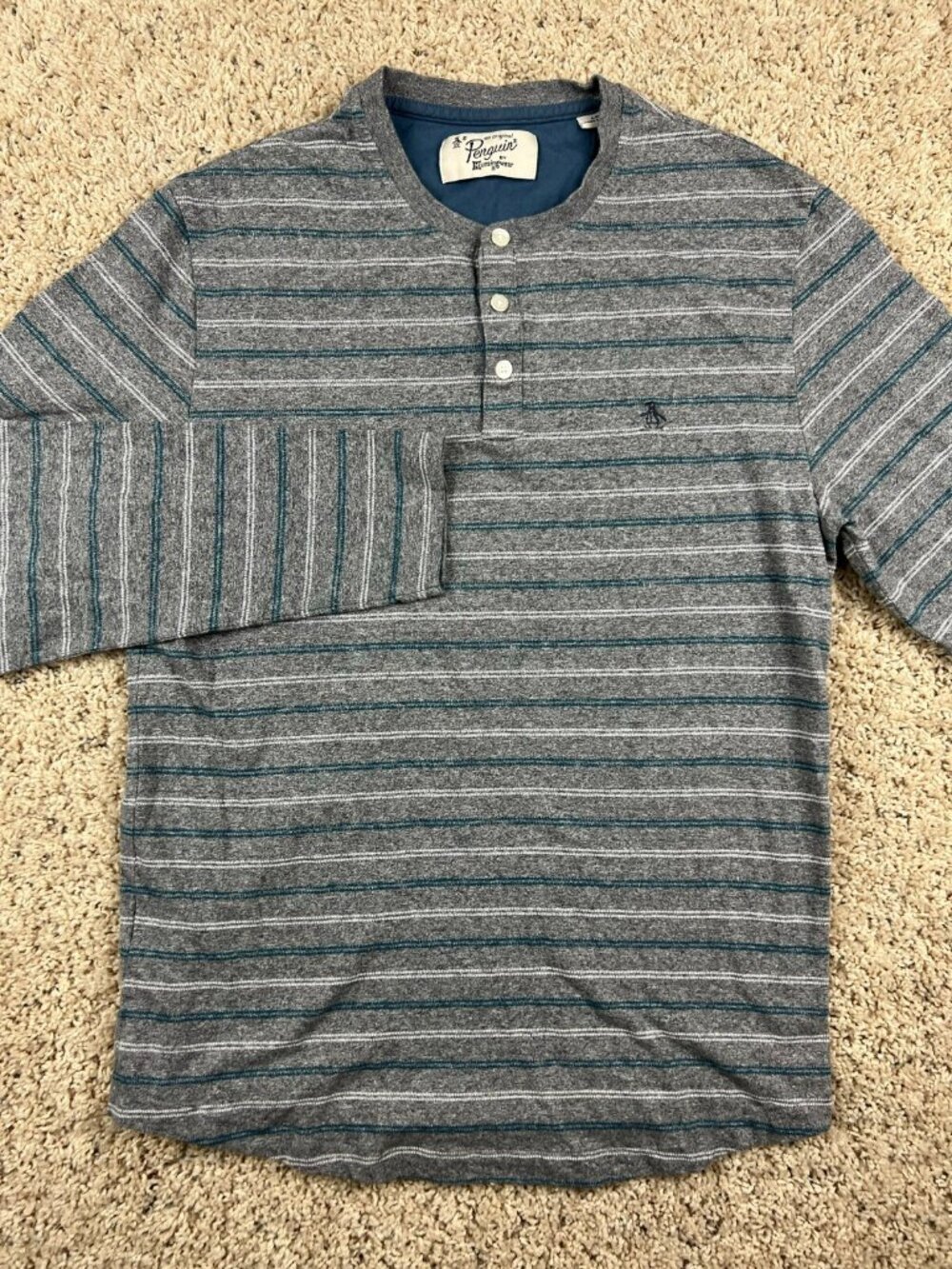 Penguin Munsingwear Henley Shirt Men's Size L Long Sleeve Striped Gray Blue